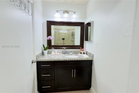 Casa en venta en Miami, Florida, 4 dormitorios, 153.2 m2 № 2007748 - foto 20