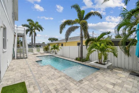 Villa ou maison à vendre à Belleair Beach, Floride: 3 chambres, 178.09 m2 № 1904233 - photo 16