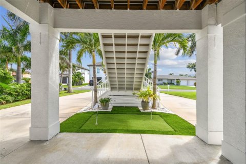 Villa ou maison à vendre à Belleair Beach, Floride: 3 chambres, 178.09 m2 № 1904233 - photo 5