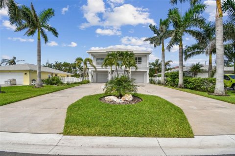 Villa ou maison à vendre à Belleair Beach, Floride: 3 chambres, 178.09 m2 № 1904233 - photo 3