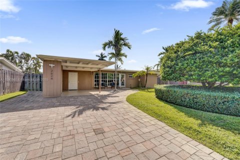 Villa ou maison à vendre à Fort Lauderdale, Floride: 2 chambres, 102.38 m2 № 1945041 - photo 4