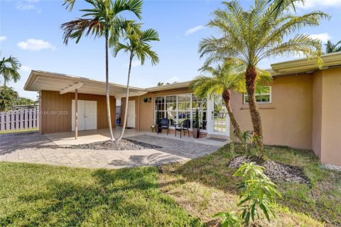 Villa ou maison à vendre à Fort Lauderdale, Floride: 2 chambres, 102.38 m2 № 1945041 - photo 5
