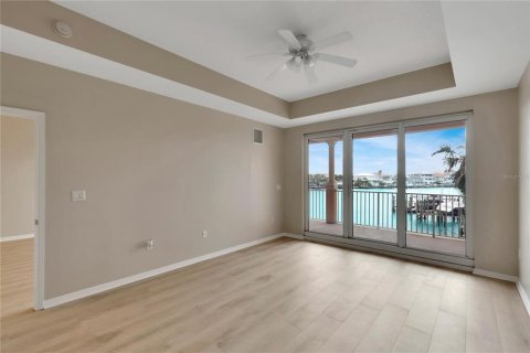 Condominio en venta en Clearwater, Florida, 3 dormitorios, 167.5 m2 № 1774698 - foto 3