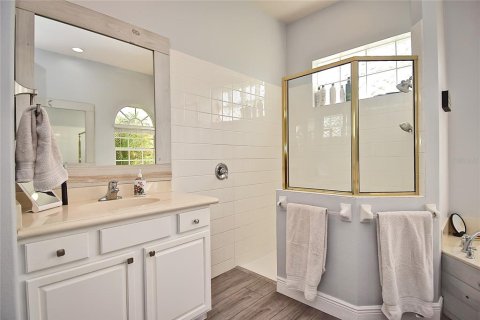 House in Sarasota, Florida 4 bedrooms, 277.03 sq.m. № 2411607 - photo 18