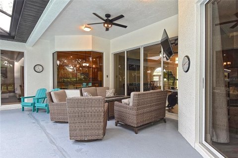 House in Sarasota, Florida 4 bedrooms, 277.03 sq.m. № 2411607 - photo 25