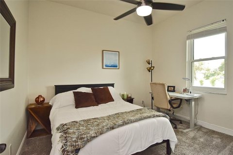 House in Sarasota, Florida 4 bedrooms, 277.03 sq.m. № 2411607 - photo 20