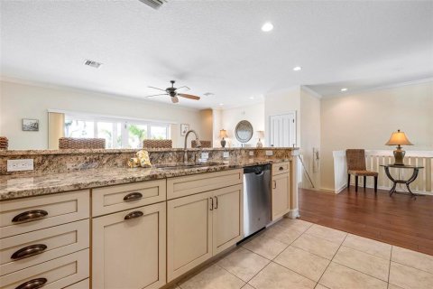 Casa en venta en Holmes Beach, Florida, 3 dormitorios, 202.9 m2 № 1725227 - foto 9