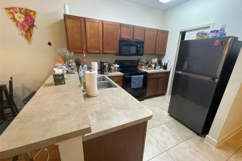 Condo in Gainesville, Florida, 2 bedrooms  № 1832897 - photo 12