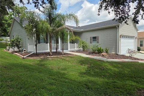 Apartment in Dade City, Florida 3 bedrooms, 133.78 sq.m. № 1916718 - photo 1