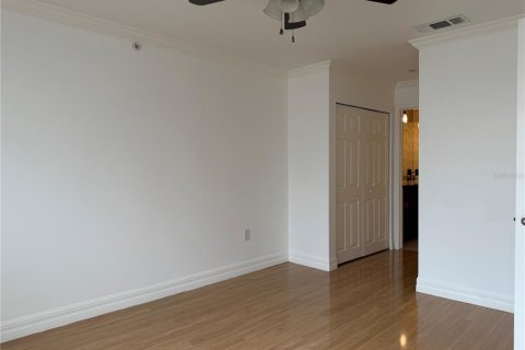 Duplex in Tampa, Florida 3 bedrooms, 124.02 sq.m. № 2167434 - photo 21