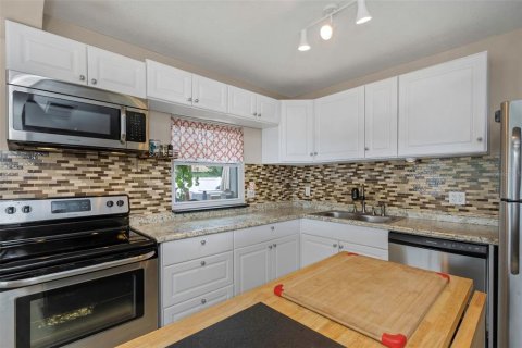 Casa en venta en Clearwater, Florida, 3 dormitorios, 119.29 m2 № 1919849 - foto 13