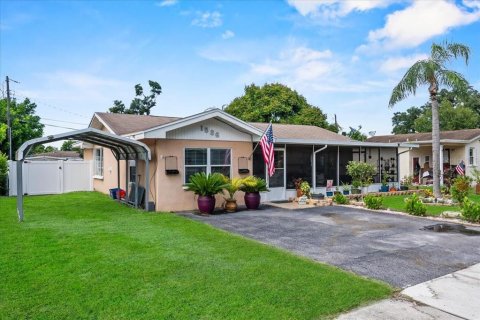 Casa en venta en Clearwater, Florida, 3 dormitorios, 119.29 m2 № 1919849 - foto 1
