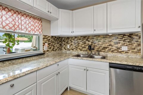 Casa en venta en Clearwater, Florida, 3 dormitorios, 119.29 m2 № 1919849 - foto 16