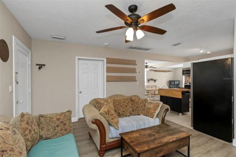 Casa en venta en Clearwater, Florida, 3 dormitorios, 119.29 m2 № 1919849 - foto 10