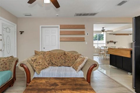 Casa en venta en Clearwater, Florida, 3 dormitorios, 119.29 m2 № 1919849 - foto 9