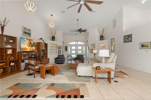 Villa ou maison à vendre à Punta Gorda, Floride: 3 chambres, 264.12 m2 № 2419625 - photo 24