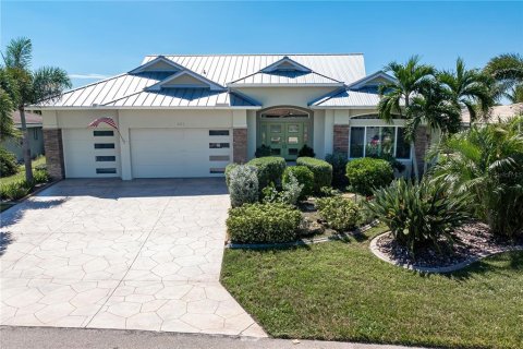 Villa ou maison à Punta Gorda, Floride 3 chambres, 264.12 m2 № 2419625