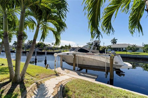 Villa ou maison à vendre à Punta Gorda, Floride: 3 chambres, 264.12 m2 № 2419625 - photo 6