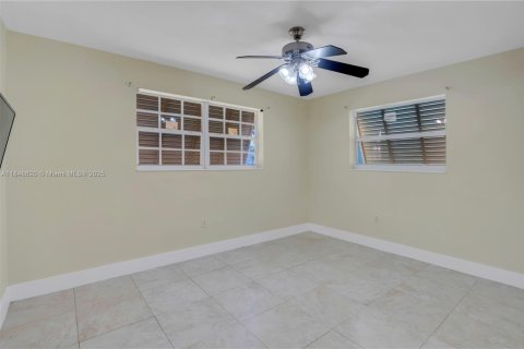 Villa ou maison à vendre à Miramar, Floride: 3 chambres, 131.55 m2 № 1850418 - photo 17
