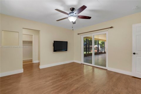 Villa ou maison à vendre à Miramar, Floride: 3 chambres, 131.55 m2 № 1850418 - photo 22