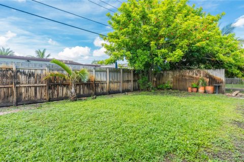 Villa ou maison à vendre à Miramar, Floride: 3 chambres, 131.55 m2 № 1850418 - photo 10