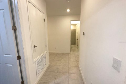 House in Sarasota, Florida 3 bedrooms, 187.11 sq.m. № 2273270 - photo 27