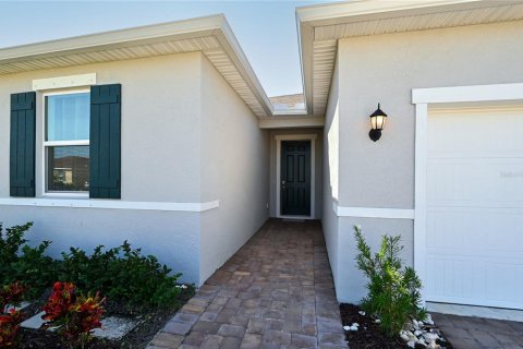 House in Sarasota, Florida 3 bedrooms, 187.11 sq.m. № 2273270 - photo 5