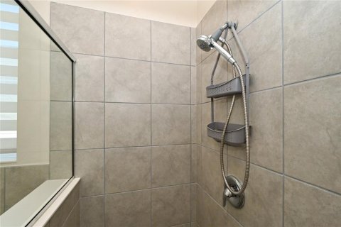 House in Sarasota, Florida 3 bedrooms, 187.11 sq.m. № 2273270 - photo 23