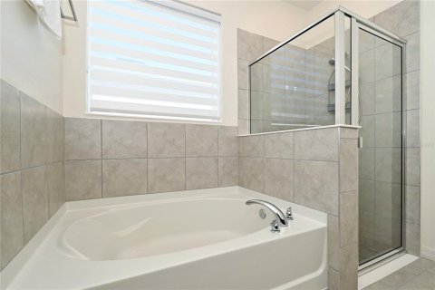 House in Sarasota, Florida 3 bedrooms, 187.11 sq.m. № 2273270 - photo 17