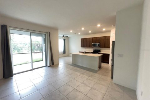 House in Sarasota, Florida 3 bedrooms, 187.11 sq.m. № 2273270 - photo 10