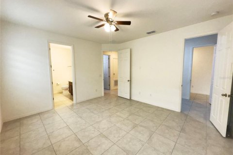 House in Sarasota, Florida 3 bedrooms, 187.11 sq.m. № 2273270 - photo 21