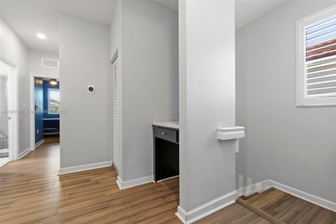 House in Homestead, Florida 4 bedrooms, 164.25 sq.m. № 1864824 - photo 20