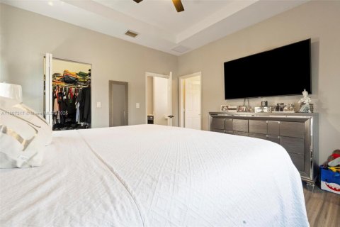 House in Homestead, Florida 4 bedrooms, 164.25 sq.m. № 1864824 - photo 23