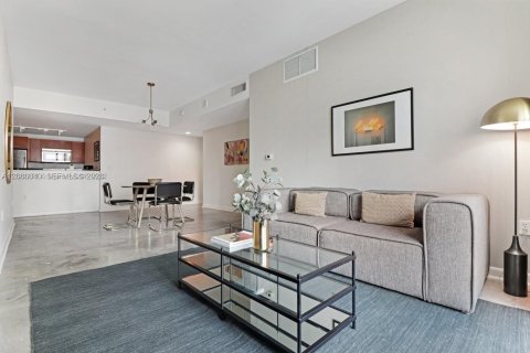 Condo in Miami, Florida, 1 bedroom № 2186417