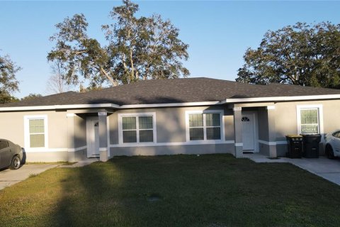 Commercial property in Kissimmee, Florida 6 bedrooms, 240.62 sq.m. № 1543594 - photo 1