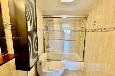 Condominio en alquiler en Hallandale Beach, Florida, 3 dormitorios, 132.11 m2 № 2080323 - foto 6
