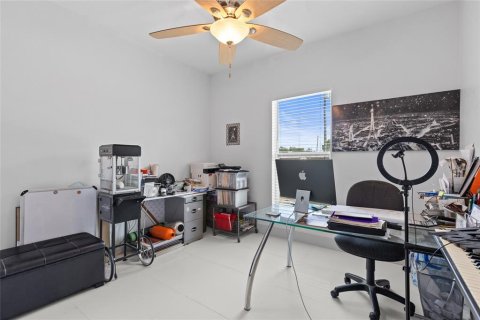 House in Leesburg, Florida 3 bedrooms, 135.36 sq.m. № 2236213 - photo 16
