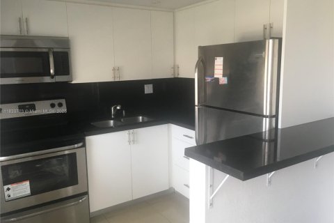 Copropriété à vendre à Miami, Floride: 52.03 m2 № 1958544 - photo 6