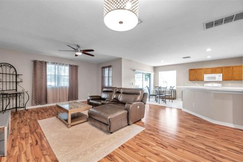 Casa en alquiler en Hudson, Florida, 3 dormitorios, 157.38 m2 № 1919025 - foto 12