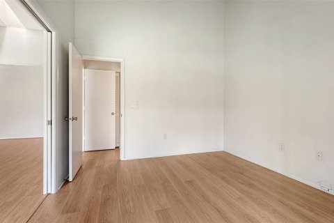 Townhouse in Sarasota, Florida 2 bedrooms, 99.59 sq.m. № 1884291 - photo 24