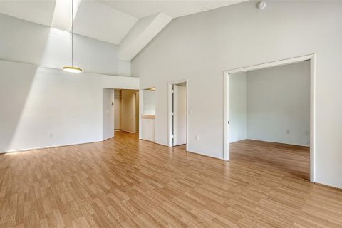 Townhouse in Sarasota, Florida 2 bedrooms, 99.59 sq.m. № 1884291 - photo 12
