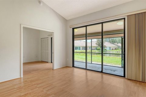 Townhouse in Sarasota, Florida 2 bedrooms, 99.59 sq.m. № 1884291 - photo 8