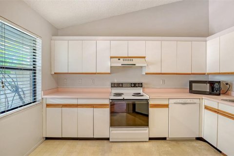 Townhouse in Sarasota, Florida 2 bedrooms, 99.59 sq.m. № 1884291 - photo 17