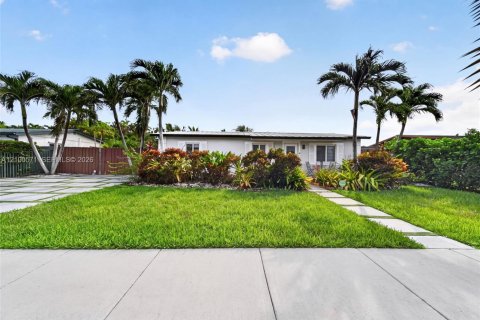 Casa en venta en Homestead, Florida, 3 dormitorios, 152.17 m2 № 2412216 - foto 5