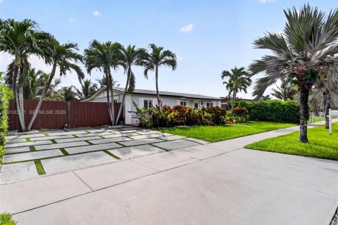Casa en venta en Homestead, Florida, 3 dormitorios, 152.17 m2 № 2412216 - foto 4
