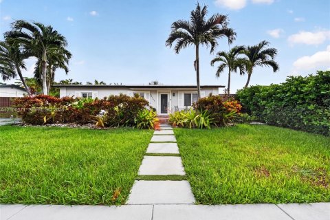 Casa en venta en Homestead, Florida, 3 dormitorios, 152.17 m2 № 2412216 - foto 6