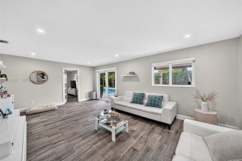 Casa en venta en Homestead, Florida, 3 dormitorios, 152.17 m2 № 2412216 - foto 25