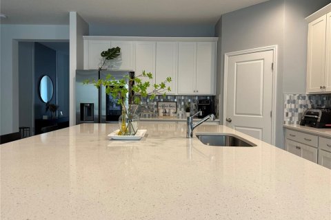 House in Orlando, Florida 4 bedrooms, 208.1 sq.m. № 1516996 - photo 16