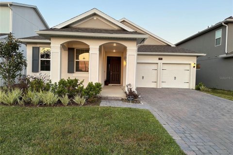 House in Orlando, Florida 4 bedrooms, 208.1 sq.m. № 1516996 - photo 1