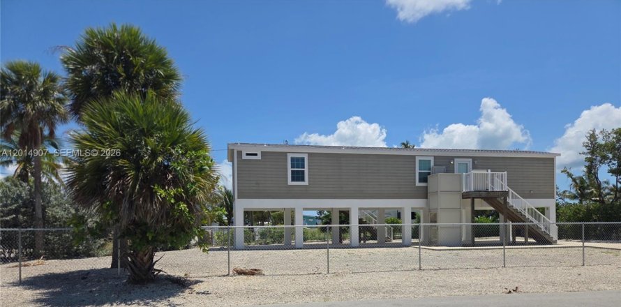 Casa en Key Largo, Florida 2 dormitorios, 102.56 m2 № 2171299